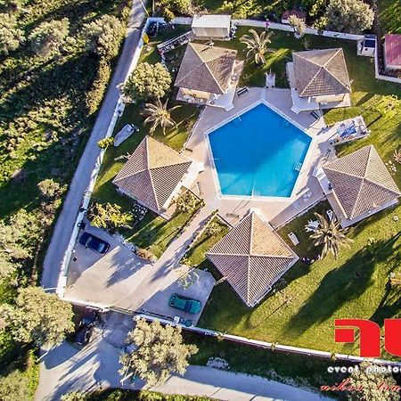 Frínion Iliaktida Studio-Villas מראה חיצוני תמונה