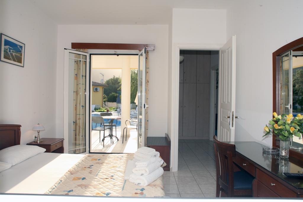 Frínion Iliaktida Studio-Villas חדר תמונה