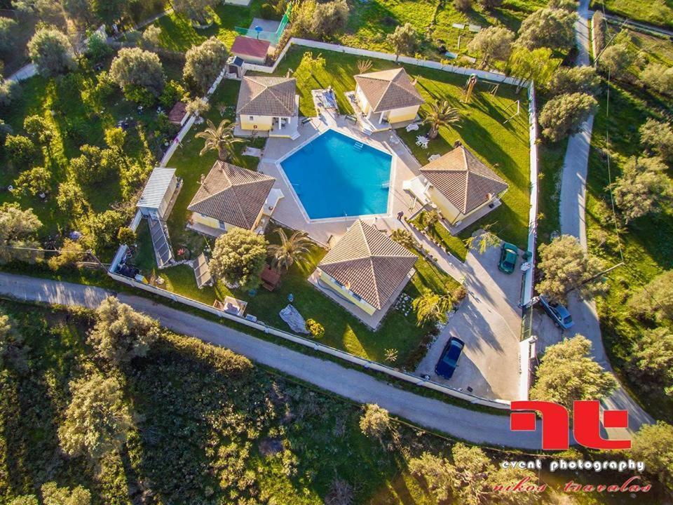 Frínion Iliaktida Studio-Villas מראה חיצוני תמונה