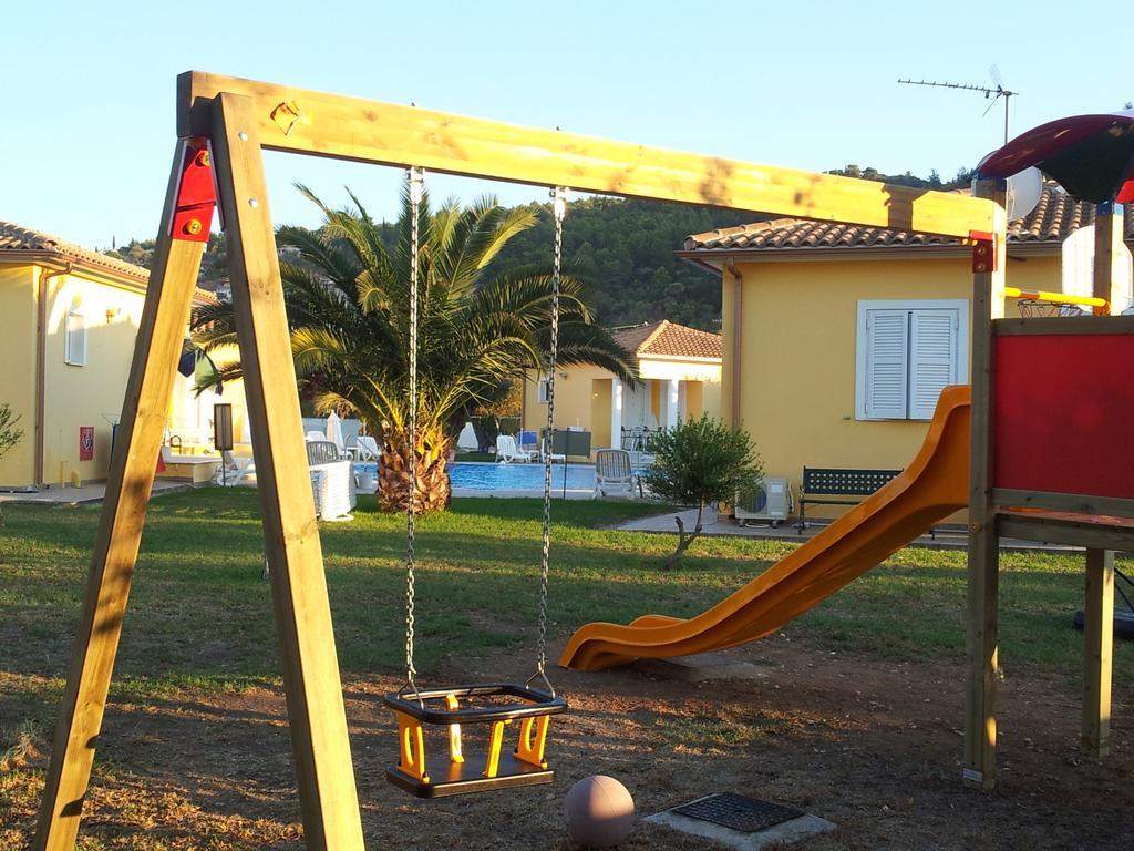 Frínion Iliaktida Studio-Villas חדר תמונה